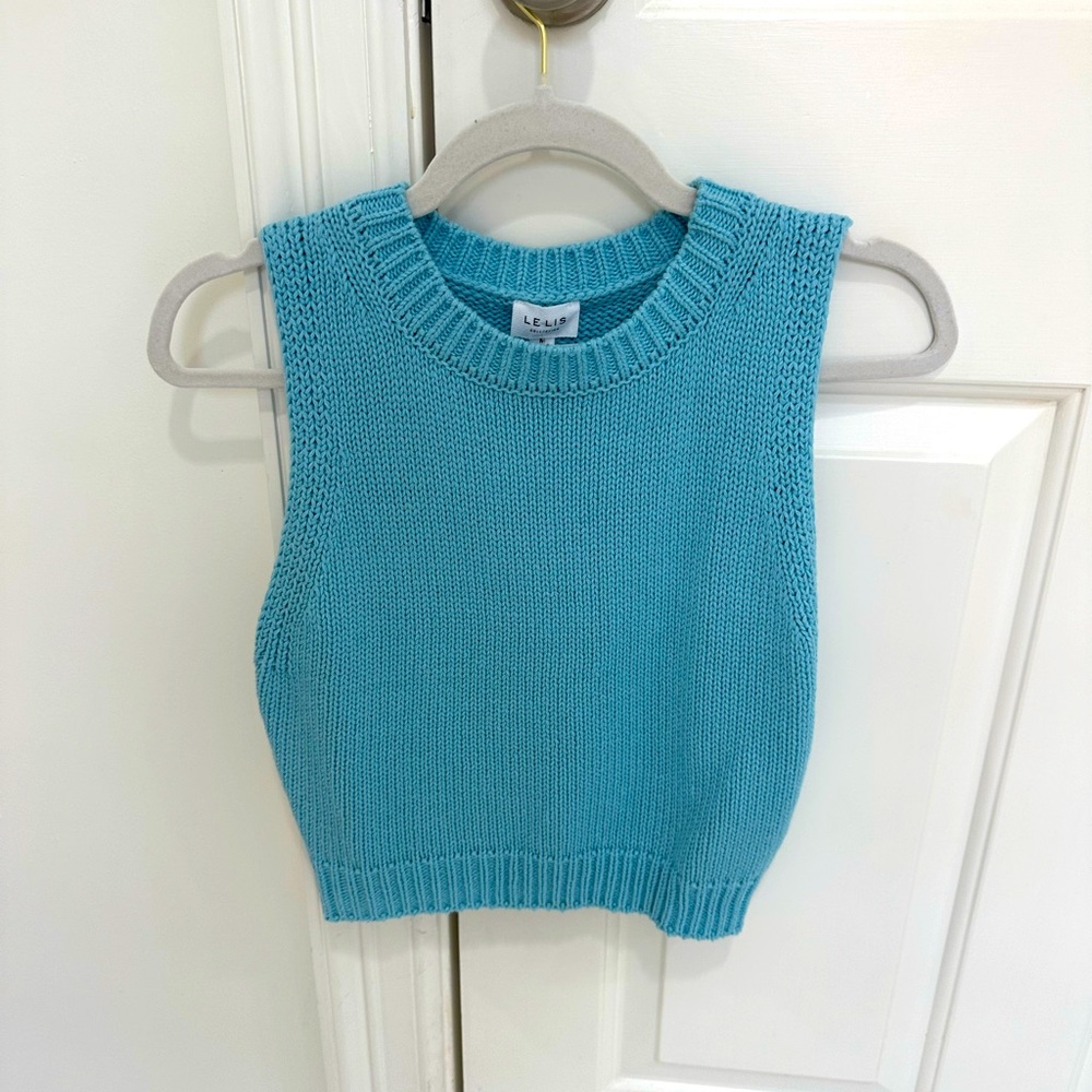 LELIS blue knit top